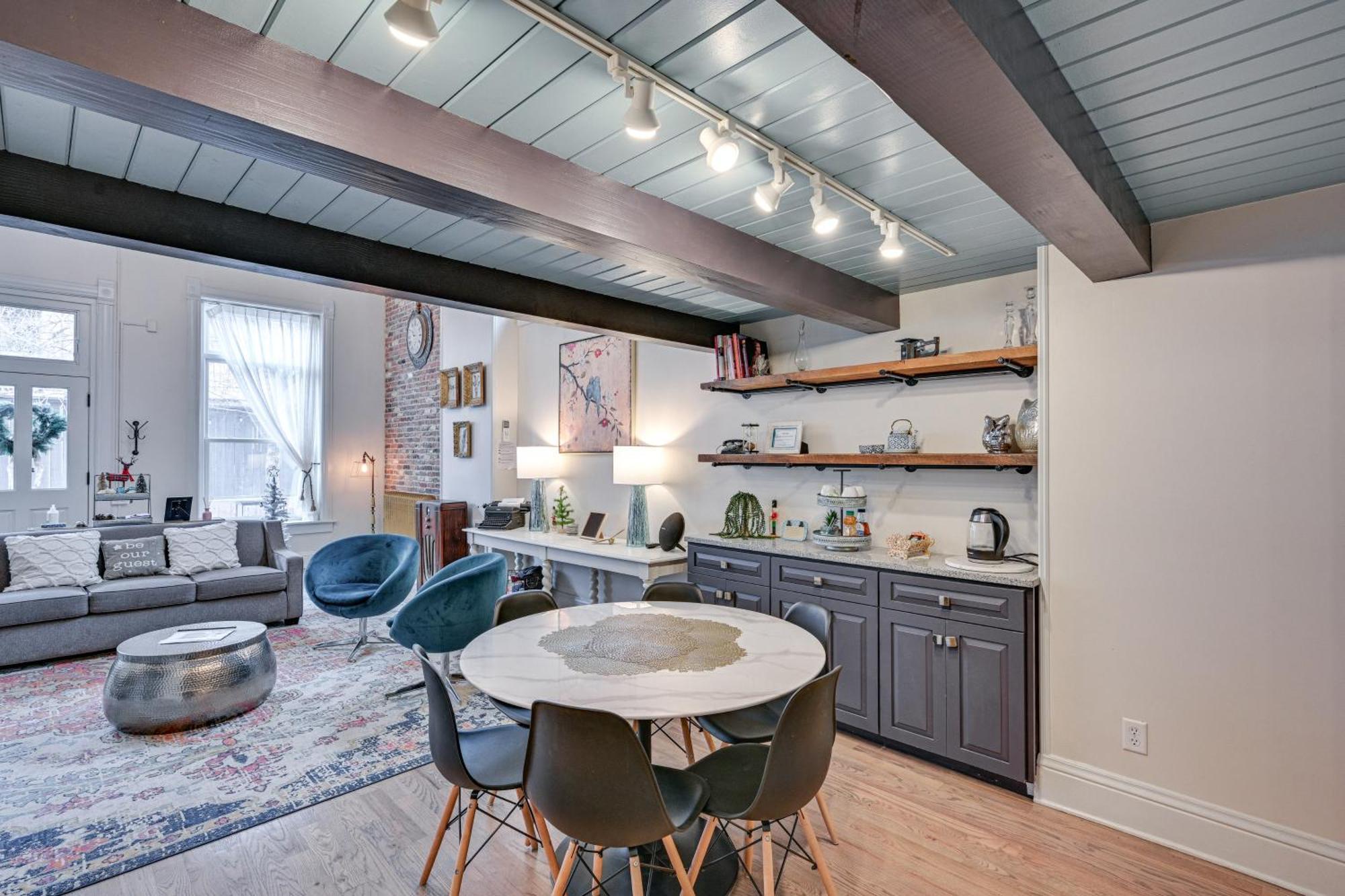 Walk To Arkansas River Historic Palace Loft! 萨利达 外观 照片