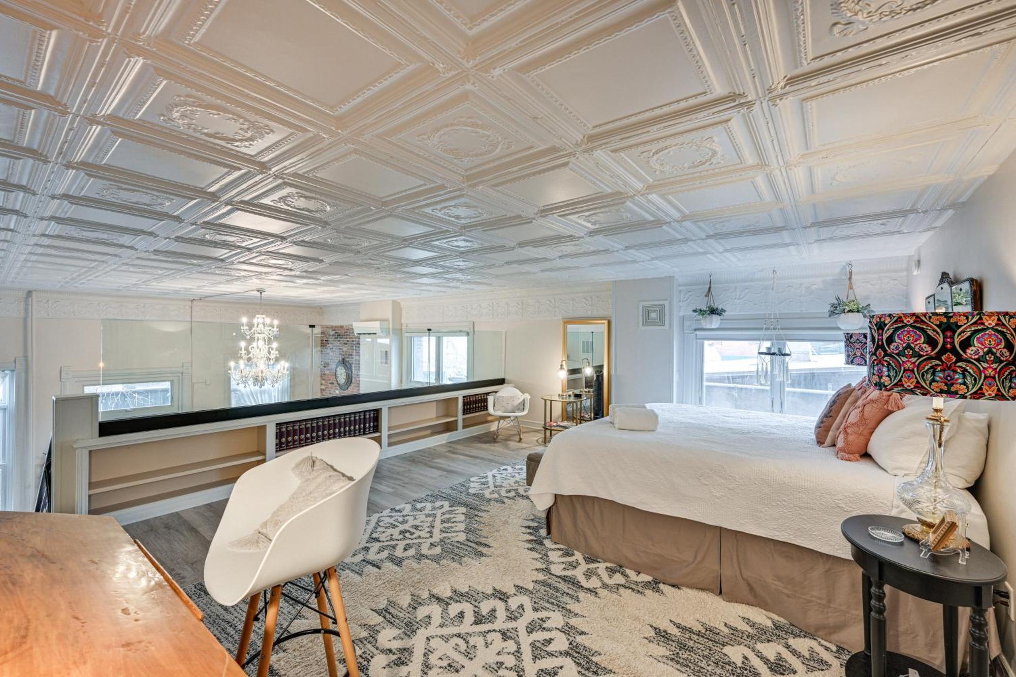 Walk To Arkansas River Historic Palace Loft! 萨利达 外观 照片